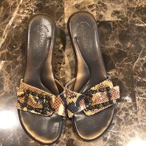 Matísse Brown/Tan Heels